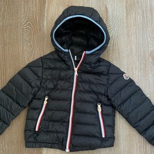 Moncler black lightweight down jacket sz 5
